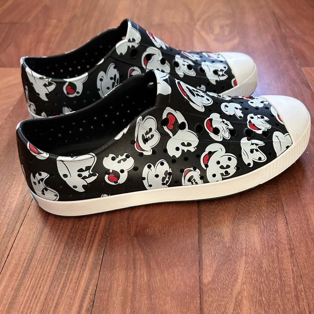 NWT Disney X Native Mickey Mouse Shoes Size M-8 & W-10. - Picture 5 of 8